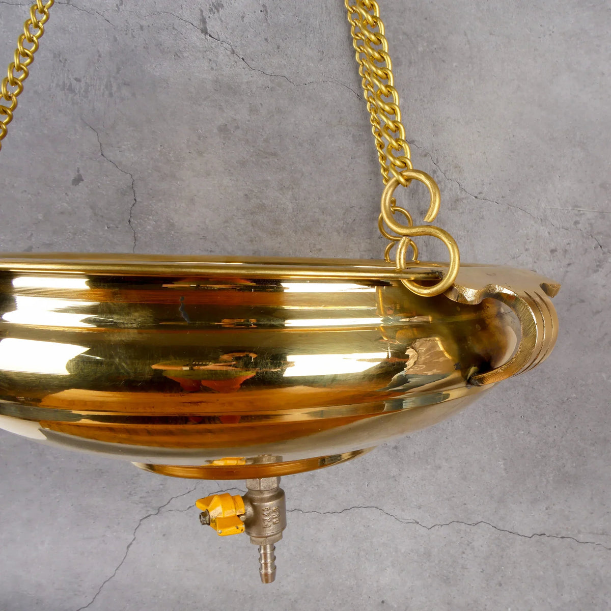 Copper Mart Brass Shirodhara Pot – Traditional Ayurvedic Therapy Vessel
