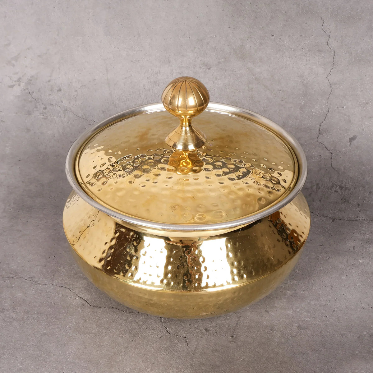 Copper Mart Hand-Hammered Brass Stew Pot (Degchi) – Saucepan with Lid