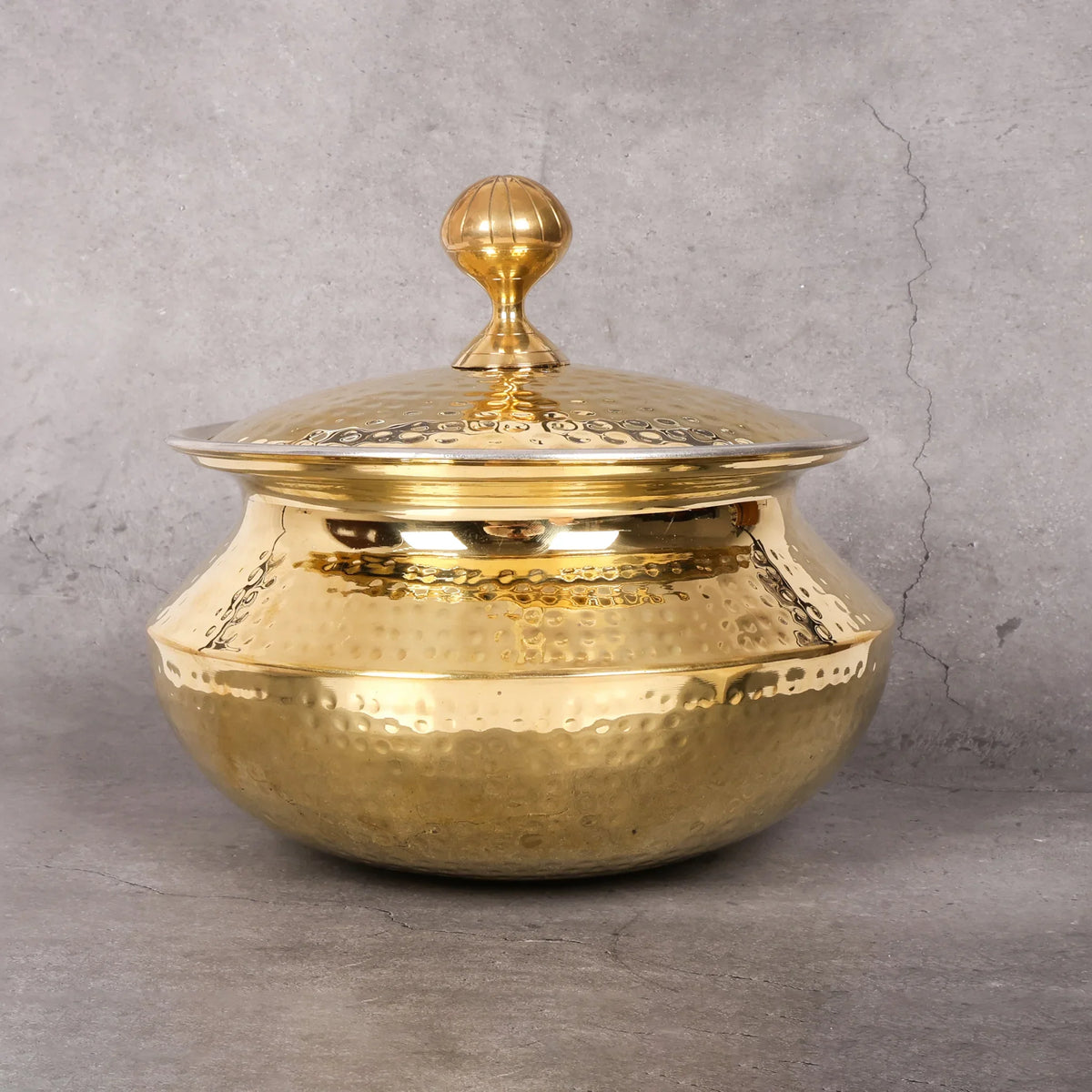 Copper Mart Hand-Hammered Brass Stew Pot (Degchi) – Saucepan with Lid