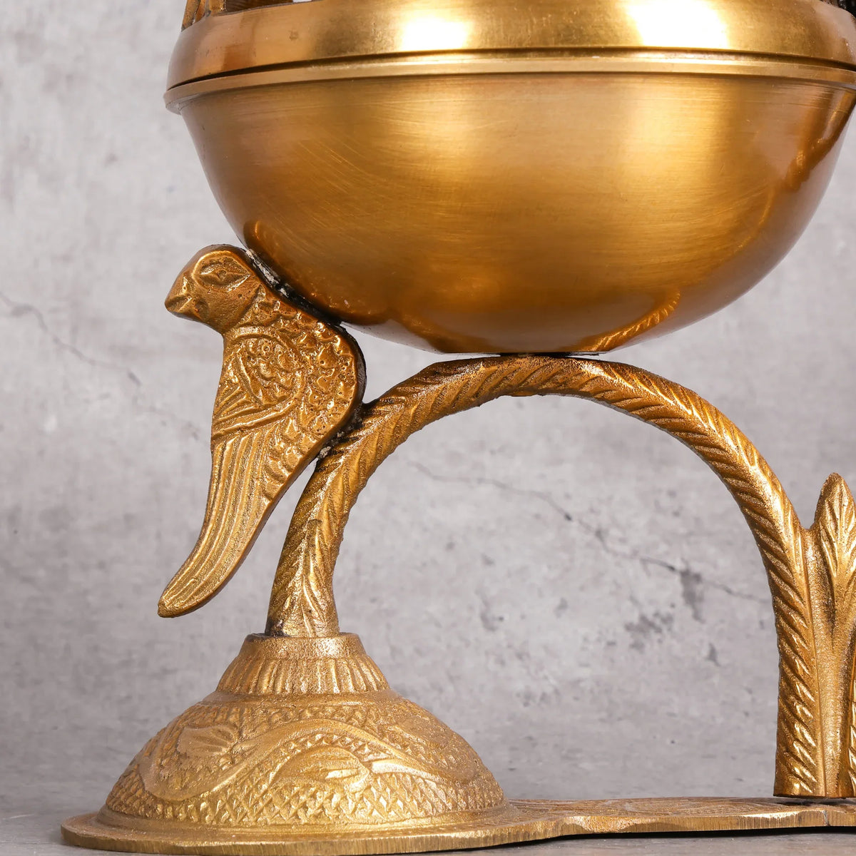 Copper Mart Artisanal Brass Oil Diffuser & Meditation Lantern – Stillness Tool
