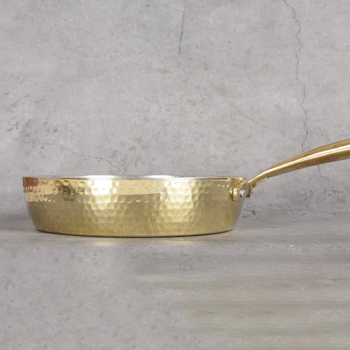 Copper Mart Brass Skillet – 8-inch Frying Pan, Tin-Lined (Kalai), Hand-Hammered