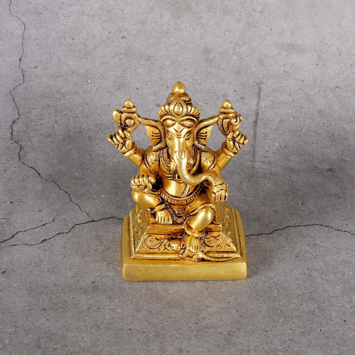 Copper Mart Brass Ganesha Statue – Hand-Cast Lord of Wisdom & New Beginnings