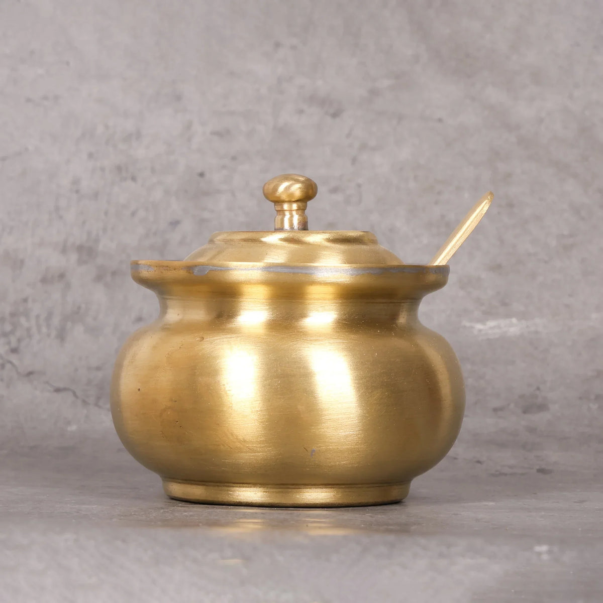 Copper Mart Traditional Brass Ghee Pot – Clarified Butter Storage with Spoon