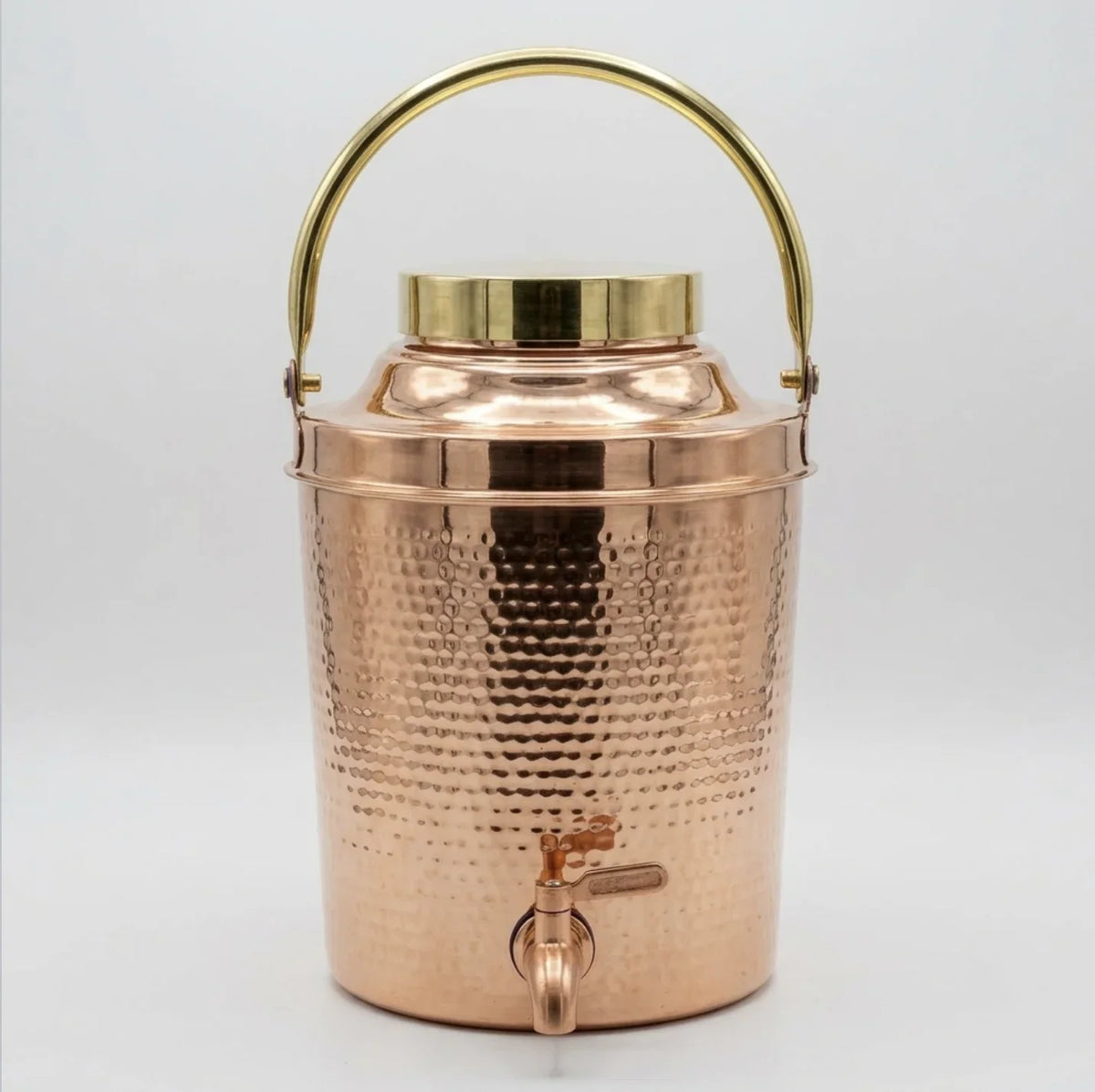 Copper Mart Copper Water Dispenser – Hand-Hammered Matka with Brass Handles, Lid & Tap